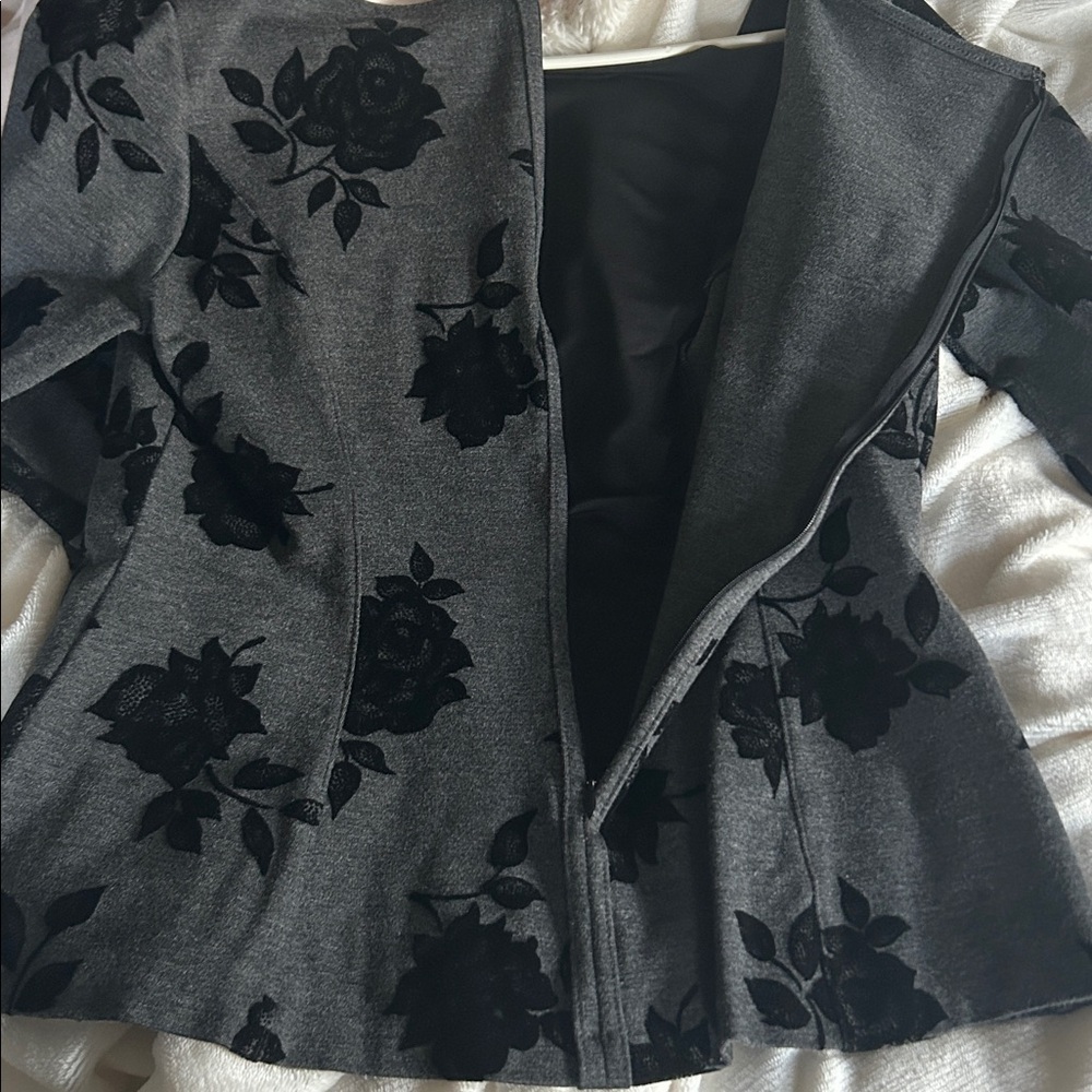 WHBM Blouse - Picture 8 of 9